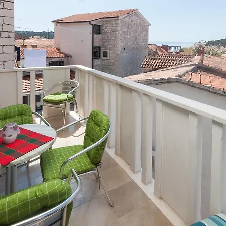 Kalalarga Deluxe- Centre&balcony Апартаменты *