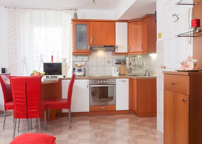 Kalalarga Deluxe- Centre&balcony