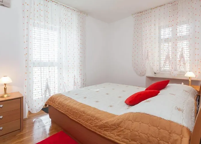 Kalalarga Deluxe- Centre&balcony Lägenhet Makarska