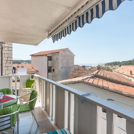 Kalalarga Deluxe- Centre&balcony * Μακάρσκα