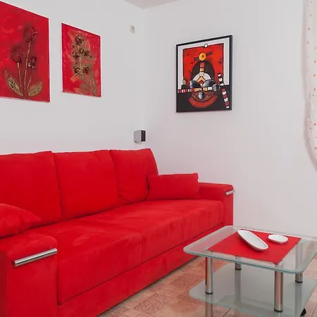 Kalalarga Deluxe- Centre&balcony * Μακάρσκα