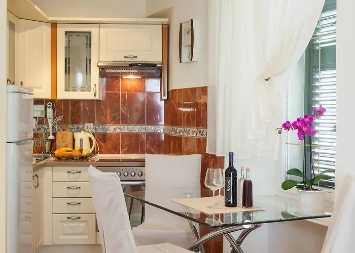 Kalalarga Deluxe- Centre&balcony