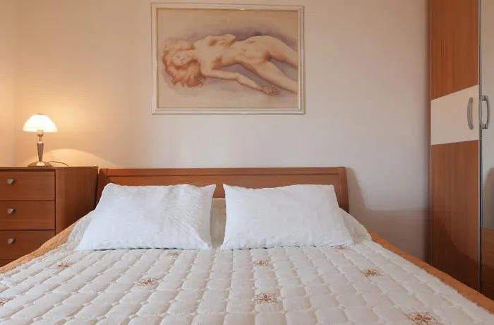 Kalalarga Deluxe- Centre&balcony Appartamento